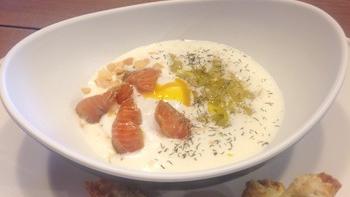 Oeuf poch&eacute; au fenouil sauce &agrave; la cr&egrave;me de saumon