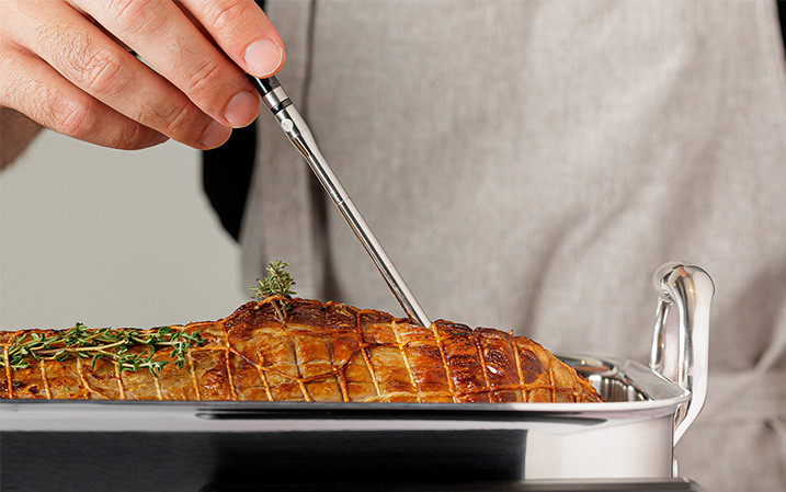 Thermomètre de cuisine à sonde connectée pour la cuisson des viandes